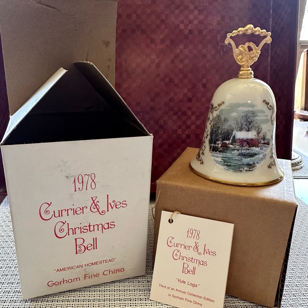 1978 Currier & Ives Christmas Bell